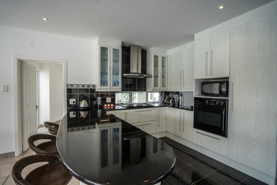 6 Bedroom Property for Sale in Royal Alfred Marina Eastern Cape